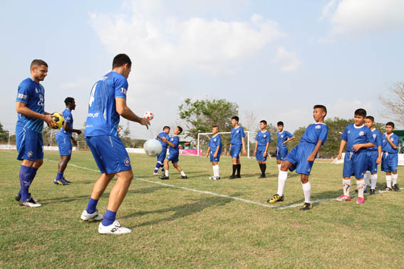 Hemaraj Sponsors Football Clinic